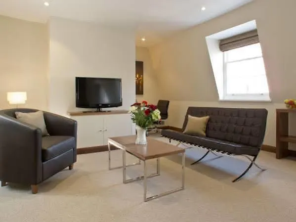 Suffolk Lane Apartment By Bridgestreet London